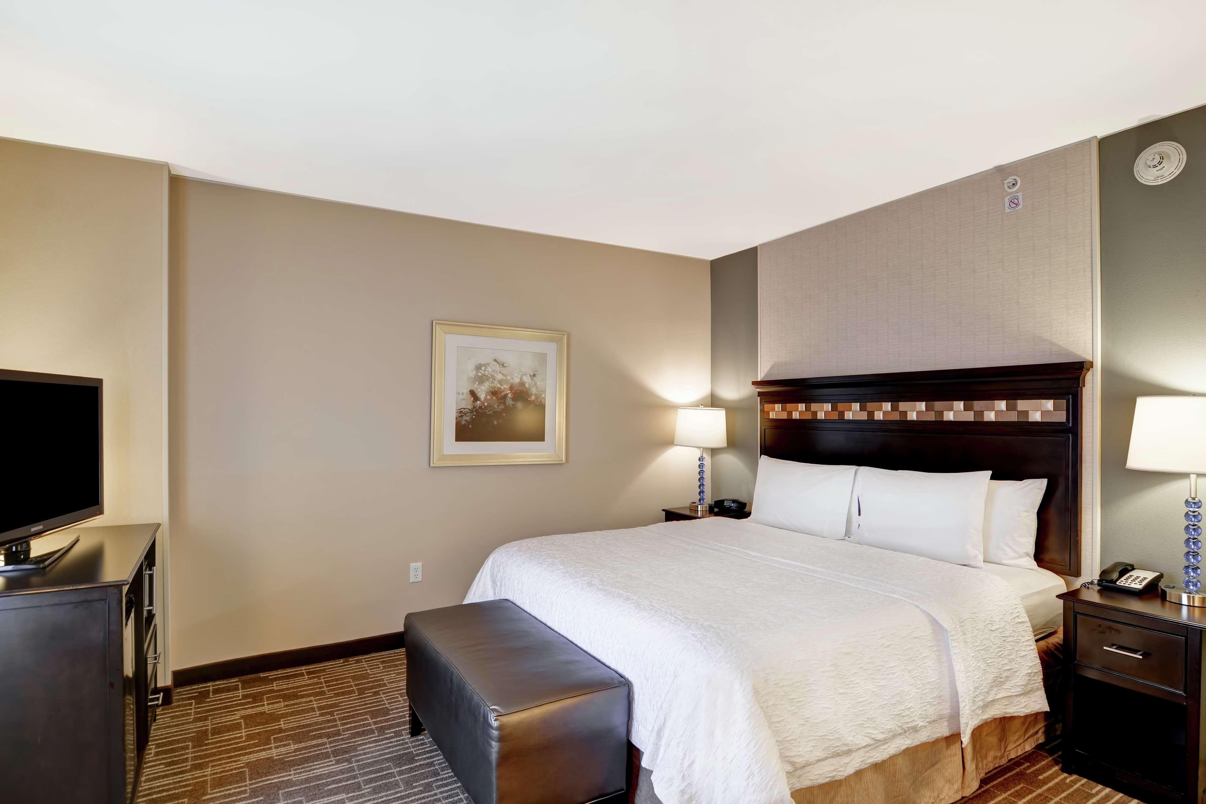 Hampton Inn & Suites Denver Airport / Gateway Park Aurora Exterior photo