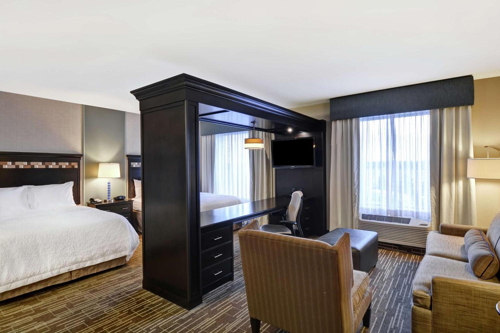 Hampton Inn & Suites Denver Airport / Gateway Park Aurora Exterior photo