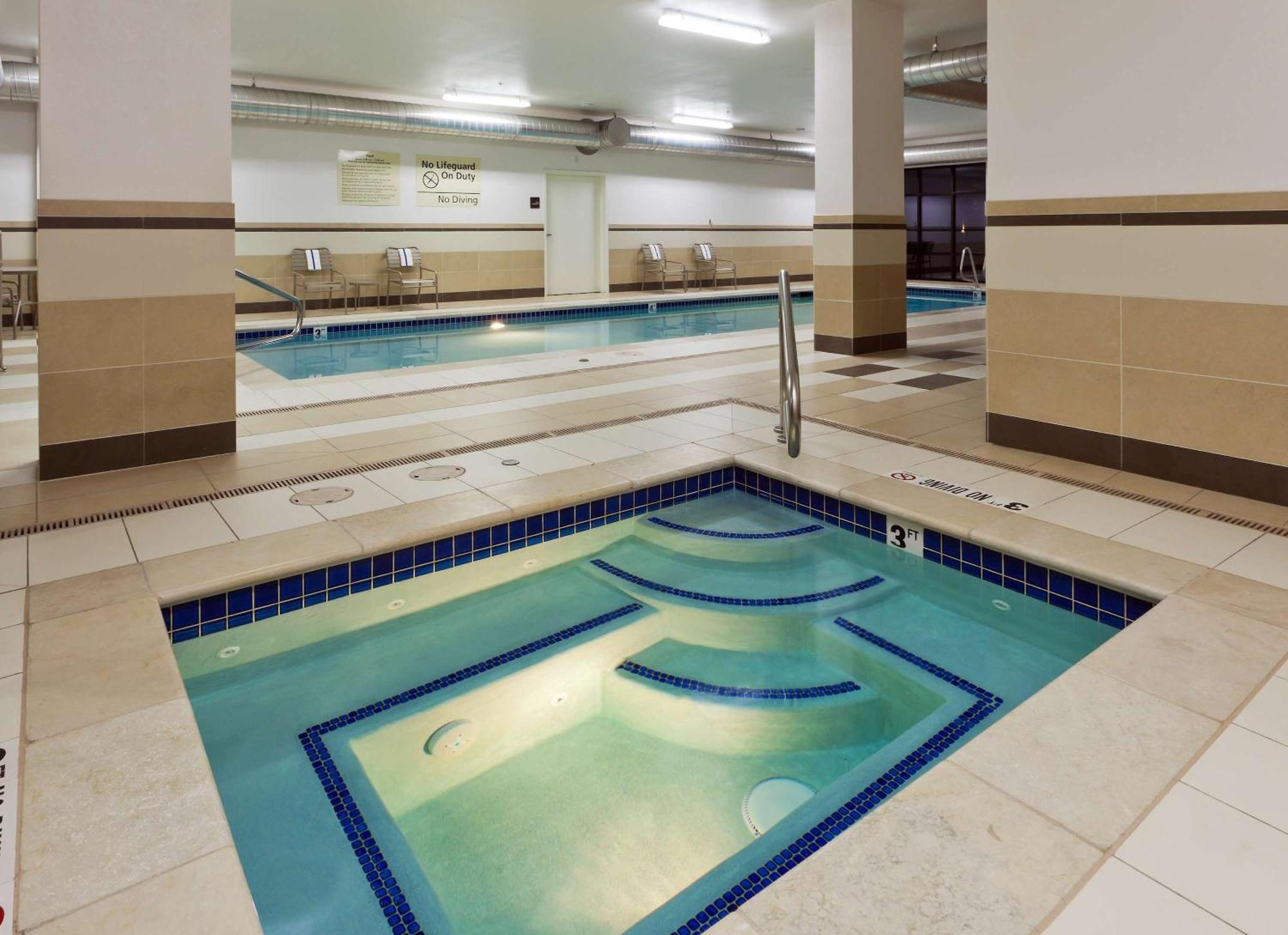 Hampton Inn & Suites Denver Airport / Gateway Park Aurora Exterior photo